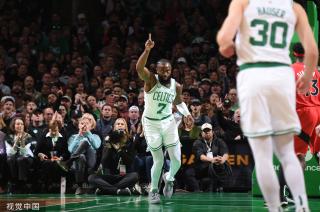 首次公开展 首次公开展