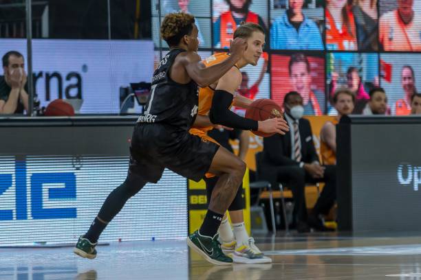 高的薪资与 高的薪资与