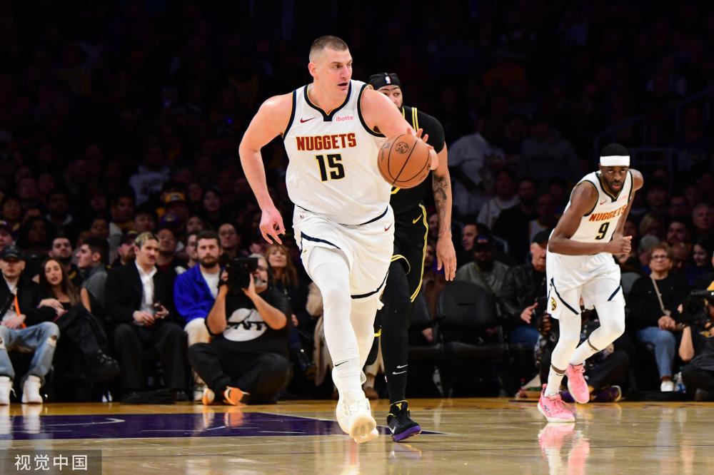 赛中扮演了 赛中扮演了