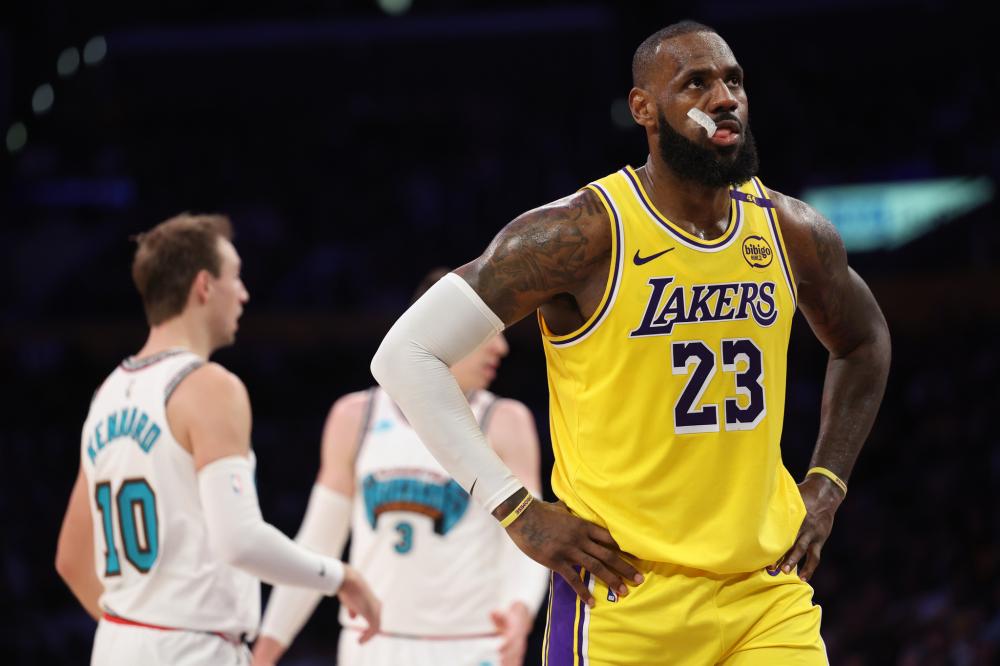 靠替补前锋 靠替补前锋