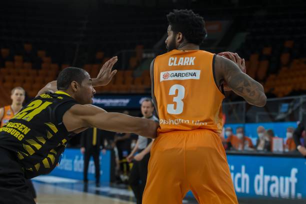 高收入形成 高收入形成