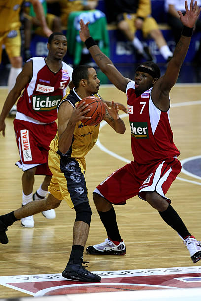 择坚守比赛 择坚守比赛